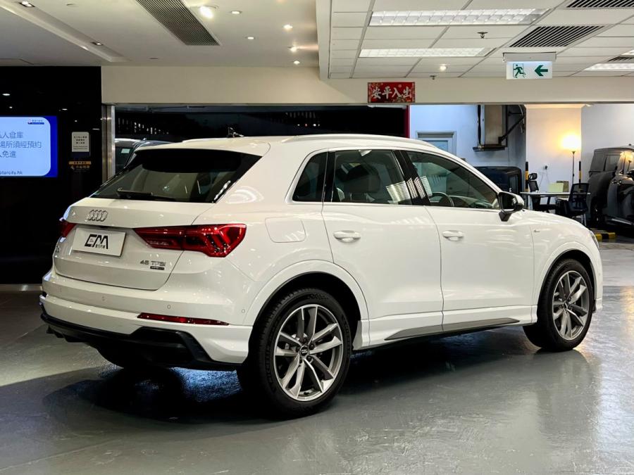 Q3 45 TFSI Quattro S Line - Image 2